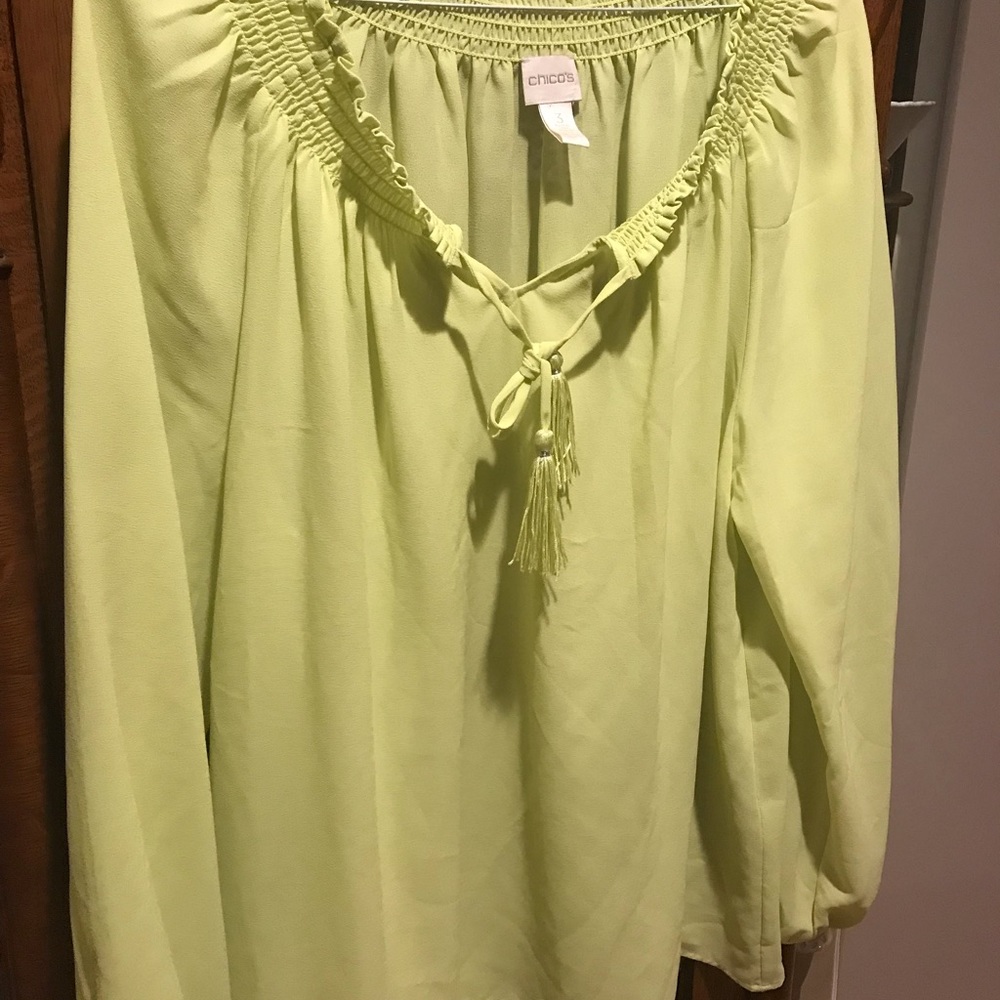3/$20 Lime peasant style Chico blouse w/tassel ties!